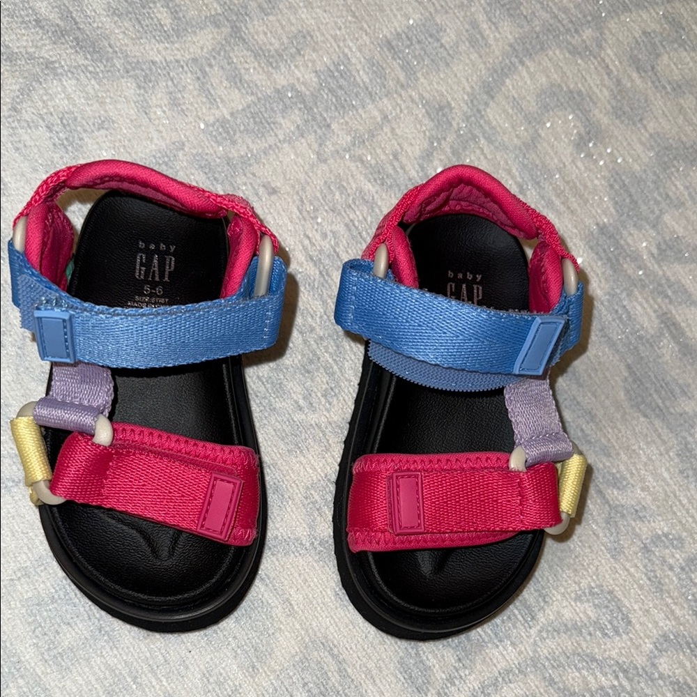 NEW GAP Toddler Colorful Sandals